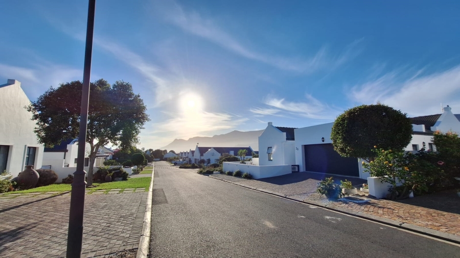 3 Bedroom Property for Sale in Sandbaai Western Cape